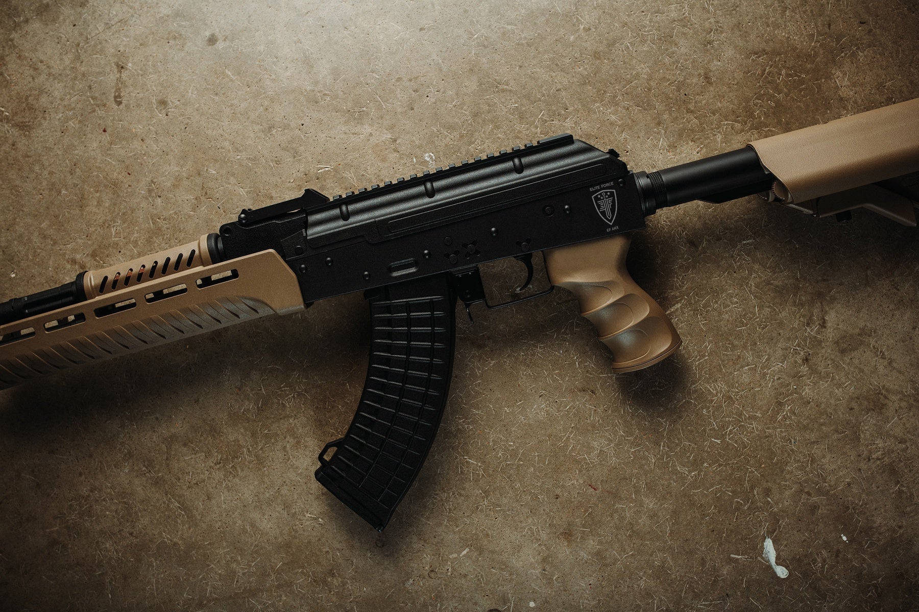 Elite Force AKX w/ Built-in Tracer Unit